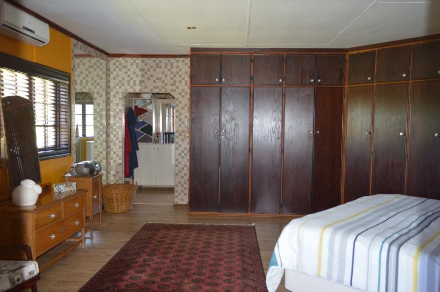 4 Bedroom Property for Sale in Doringkruin North West